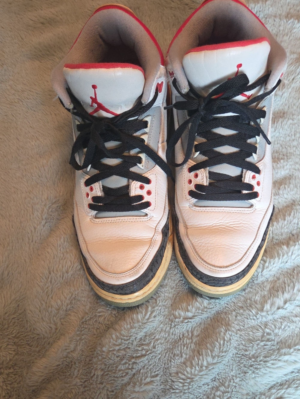 Jordan White, Black and Red Retro Basketball Sneakers